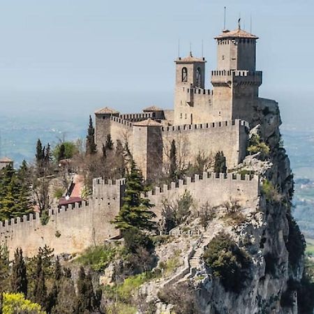 Апартаменти Relax In Collina A Due Passi Dal Mare Torriana Екстер'єр фото