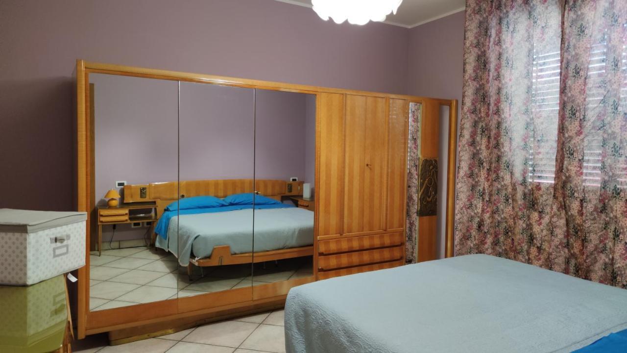 Апартаменти Relax In Collina A Due Passi Dal Mare Torriana Екстер'єр фото