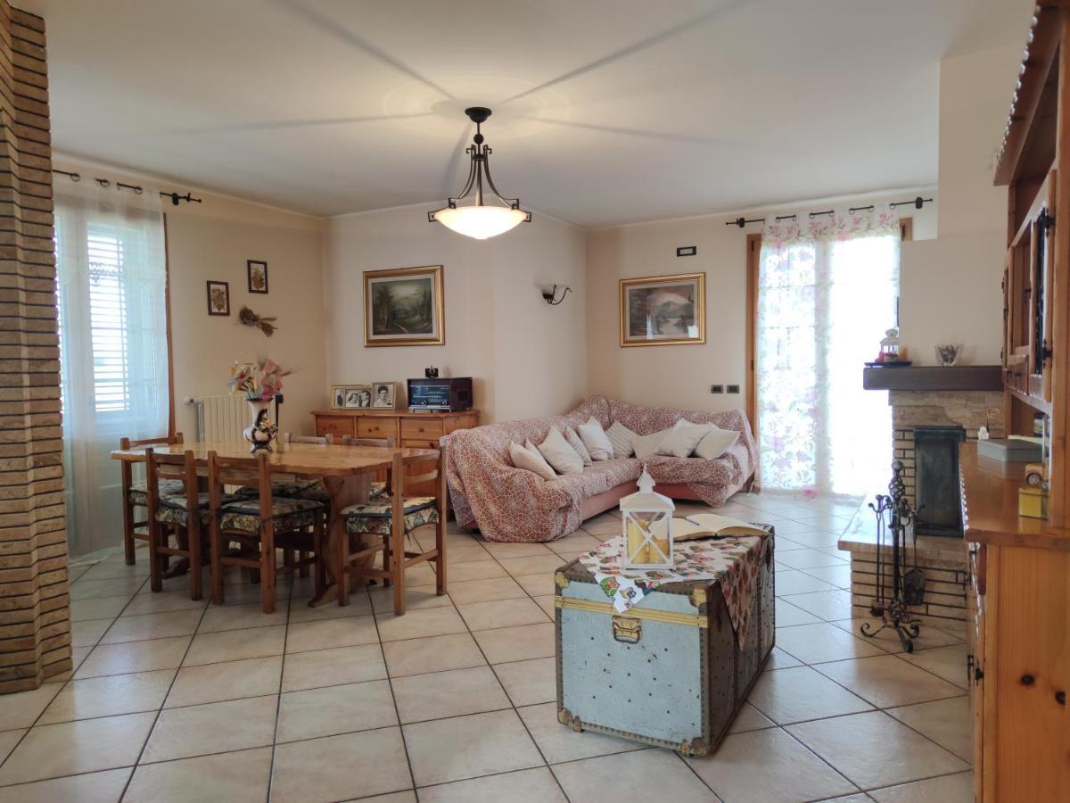 Апартаменти Relax In Collina A Due Passi Dal Mare Torriana Екстер'єр фото
