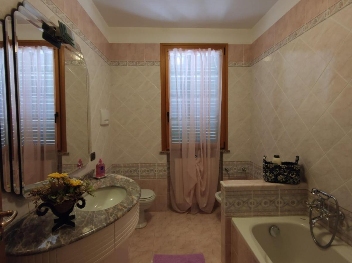 Апартаменти Relax In Collina A Due Passi Dal Mare Torriana Екстер'єр фото